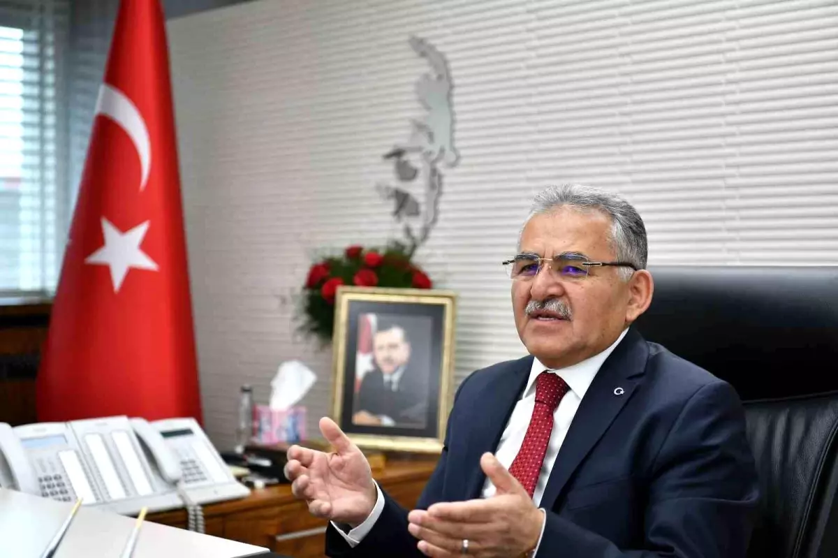 Kayseri Büyükşehir Belediye Başkanı Mevlid Kandili’ni Kutladı