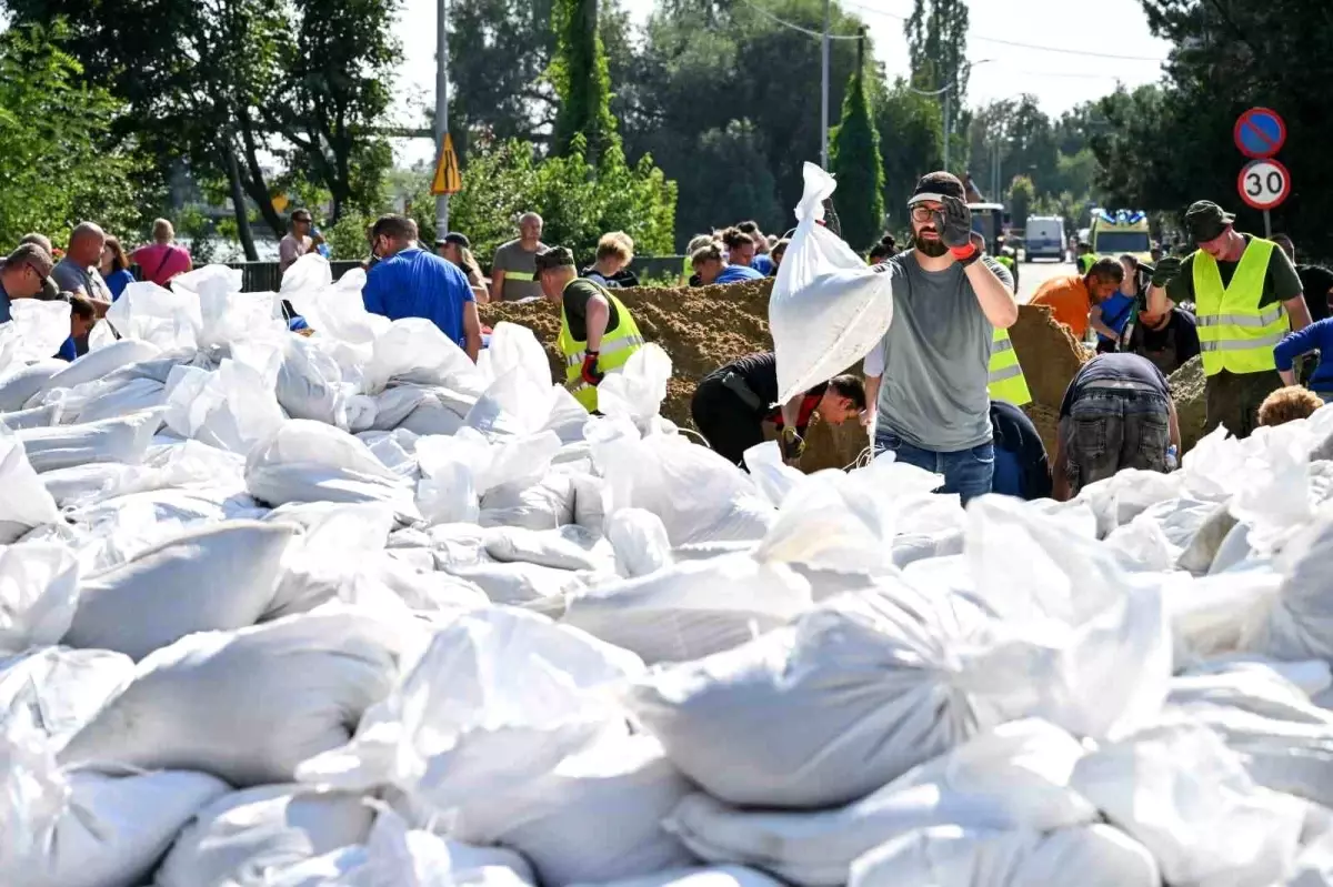 Polonya’da Sel Felaketi ve SİHA Kullanımı