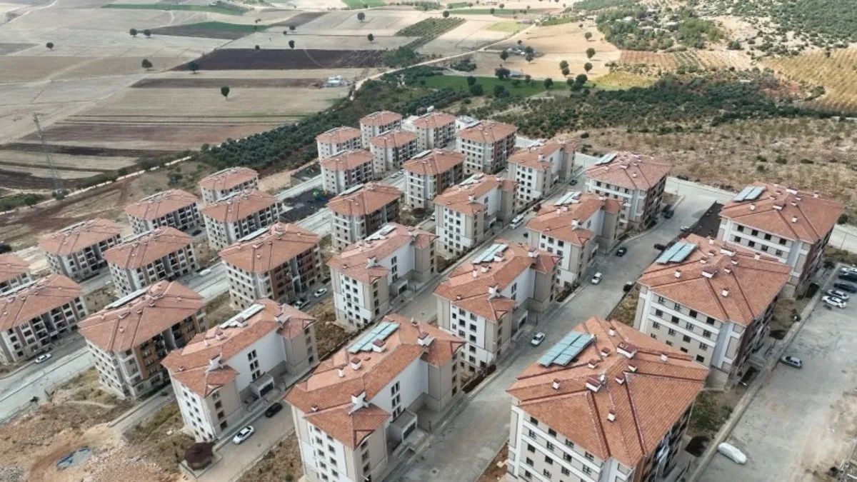 Depremin merkez üssü Pazarcık’ta vatandaşlar evlerine kavuşuyor: Devletimiz verdiği sözleri tutuyor!