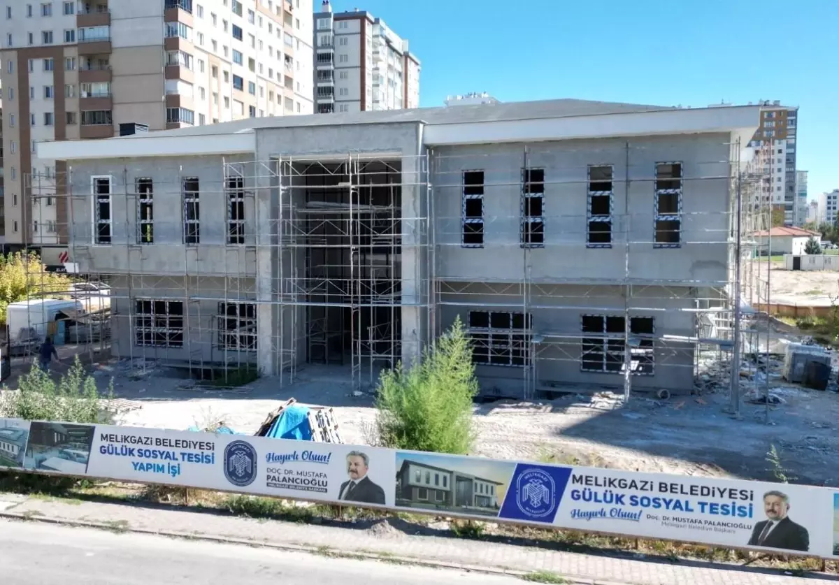 Melikgazi’de Gülük Mahallesi’nde Çok Amaçlı Sosyal Tesisin Yapımı Tamamlanıyor