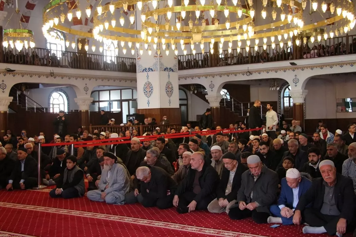 Van’da 25 Hafız İçin İcazet Töreni
