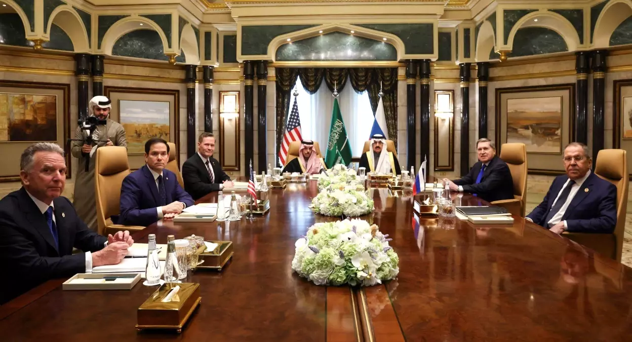 ABD ve Rusya, Riyad’da Görüştü