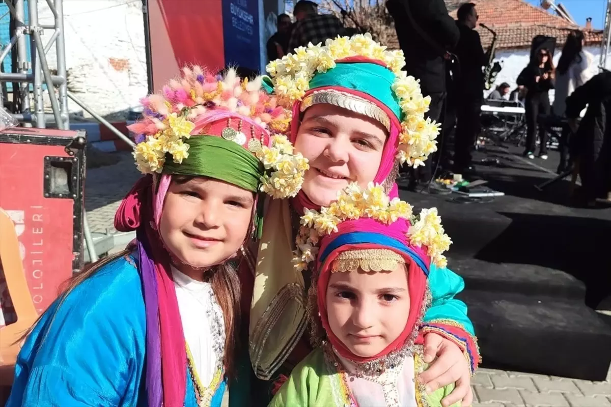 Bayındır’da Nergis ve Kuru Çiçek Festivali Coşkuyla Yapıldı